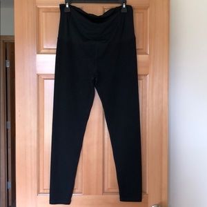 Maternity yoga pants